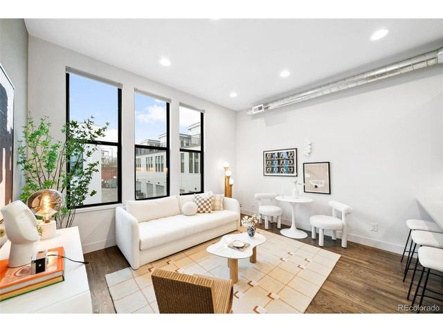3314 Curtis St, Denver, CO 80205