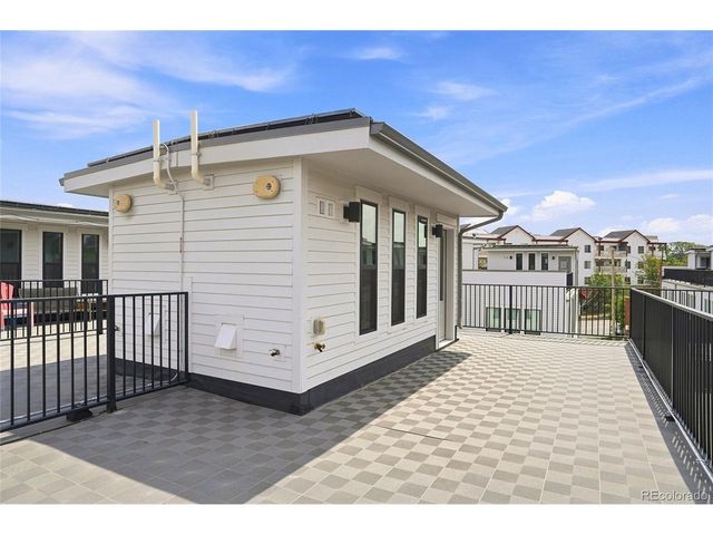 3314 Curtis St, Denver, CO 80205