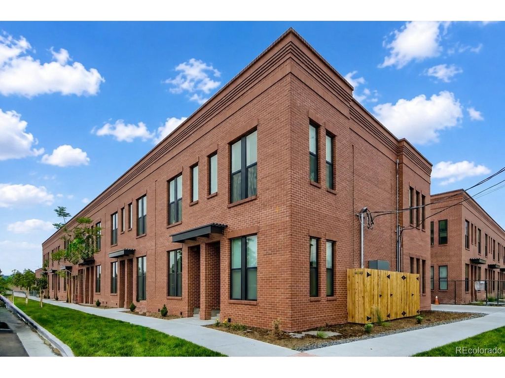 3314 Curtis St, Denver, CO 80205