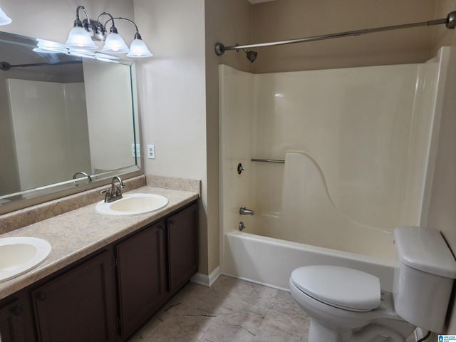 648 COVES POINT DRIVE, Riverside, AL 35135