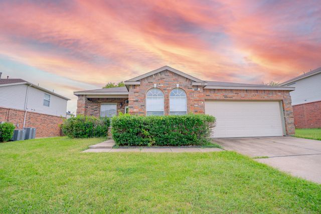 812 Dunkirk Lane, Arlington, TX 76017