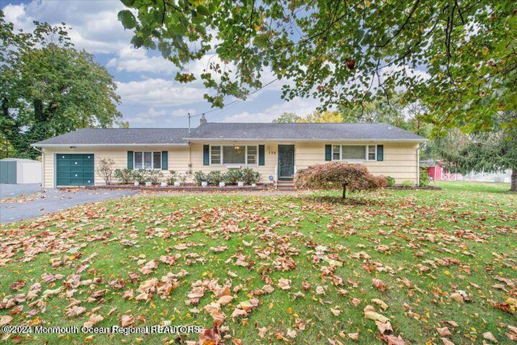 138 Freehold Road, Manalapan, NJ 07726