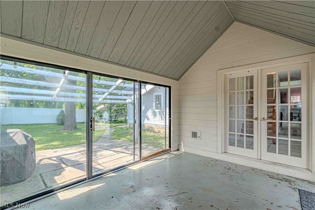 1684 Graham Road, Silver Lake, OH 44224