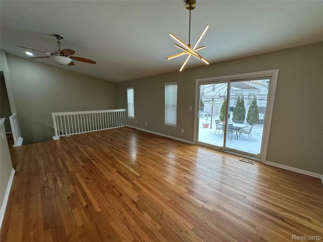 35786 Walden Court, New Baltimore, MI 48047