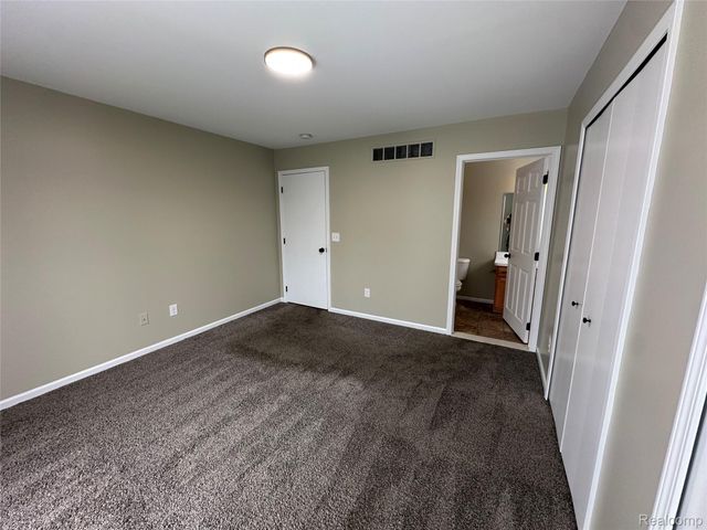 35786 Walden Court, New Baltimore, MI 48047