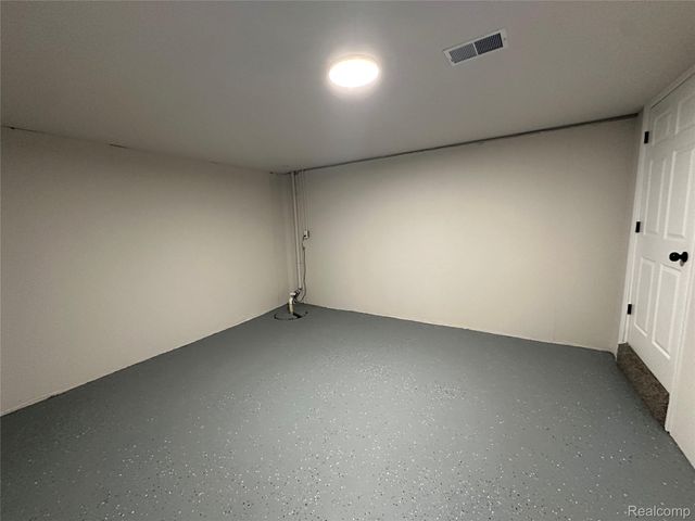 35786 Walden Court, New Baltimore, MI 48047