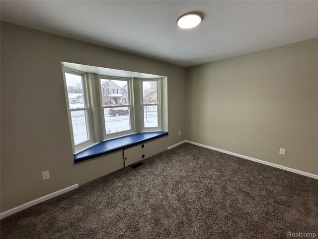 35786 Walden Court, New Baltimore, MI 48047