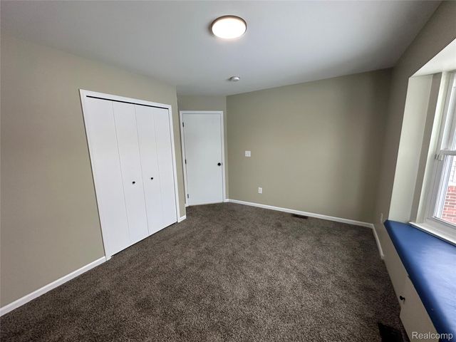 35786 Walden Court, New Baltimore, MI 48047