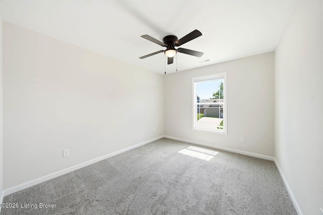 11004 Meadow Run Rd, Louisville, KY 40229