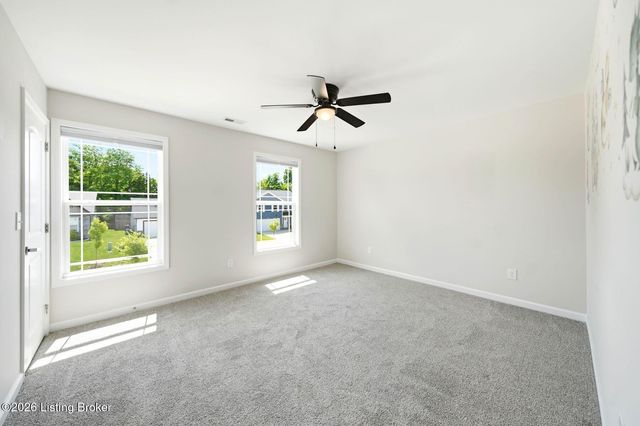 11004 Meadow Run Rd, Louisville, KY 40229