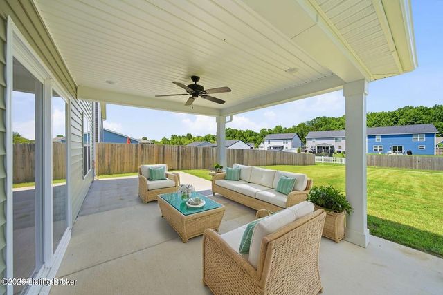 11004 Meadow Run Rd, Louisville, KY 40229