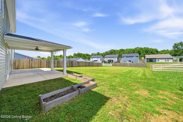 11004 Meadow Run Rd, Louisville, KY 40229