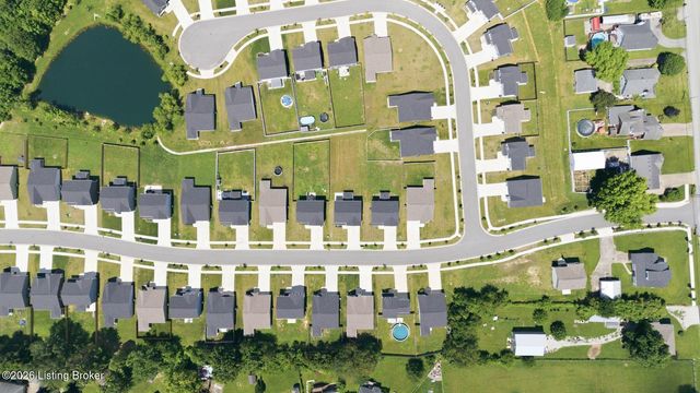 11004 Meadow Run Rd, Louisville, KY 40229