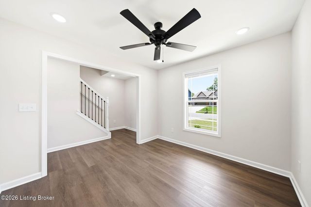 11004 Meadow Run Rd, Louisville, KY 40229