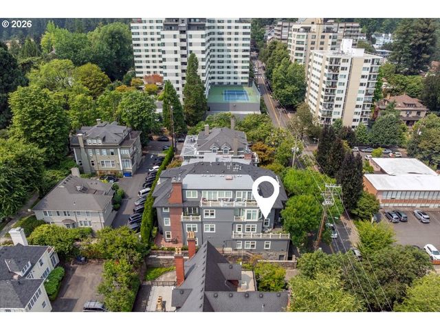 2172 Sw PARK Pl C, Portland, OR 97205