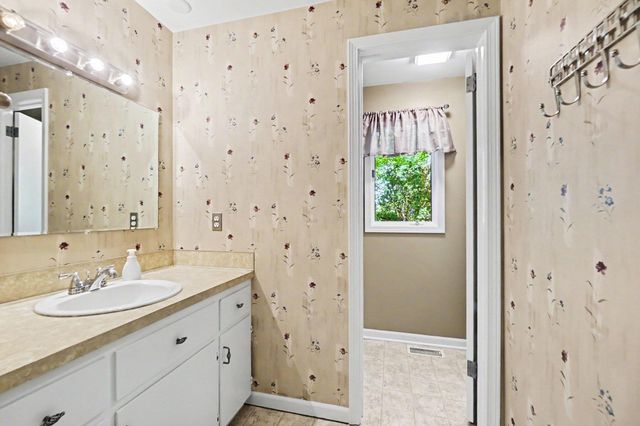 7772 Hidden Ridge Court, Hudsonville, MI 49426