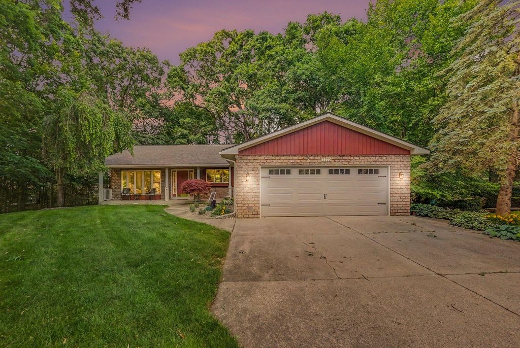 7772 Hidden Ridge Court, Hudsonville, MI 49426