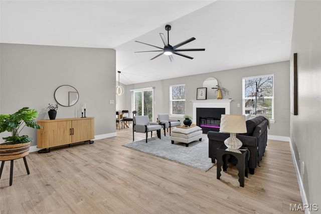 1916 Briarfield Drive, Lake St Louis, MO 63367