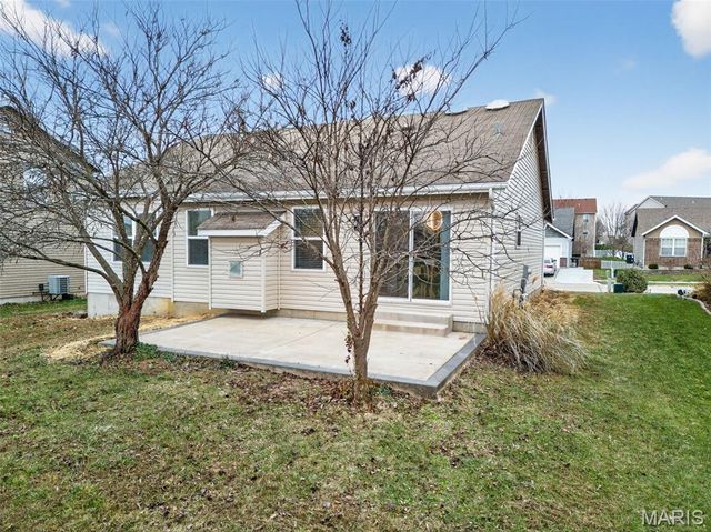 1916 Briarfield Drive, Lake St Louis, MO 63367