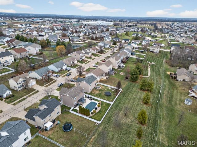 1916 Briarfield Drive, Lake St Louis, MO 63367