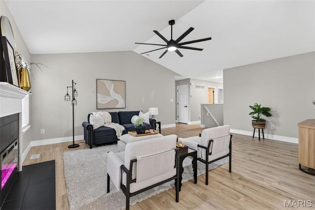 1916 Briarfield Drive, Lake St Louis, MO 63367