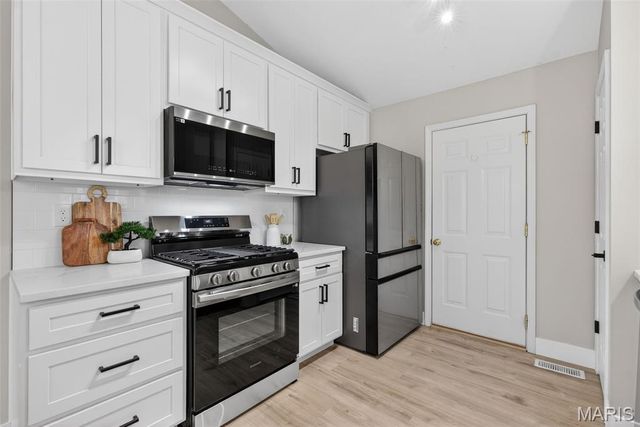 1916 Briarfield Drive, Lake St Louis, MO 63367