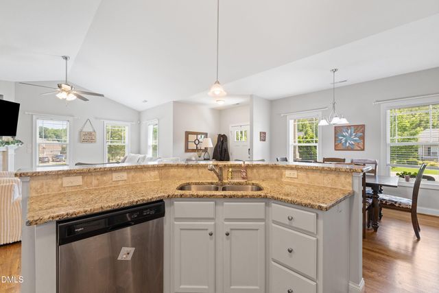 548 Brazil Nut Lane, Smithfield, NC 27577