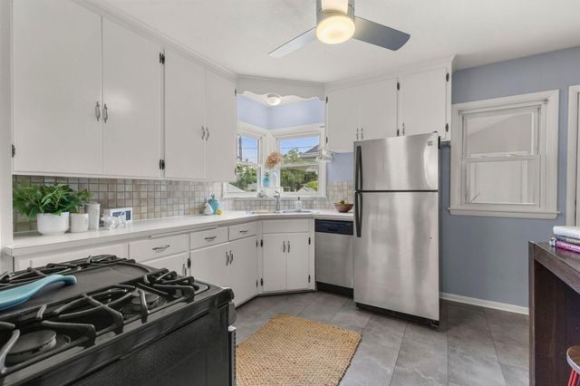 3722 Rhode Island Avenue S, Saint Louis Park, MN 55426