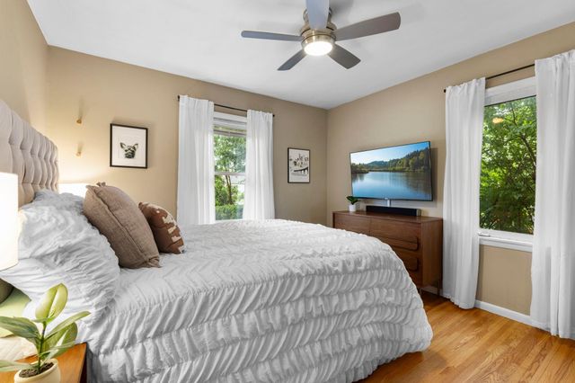 3722 Rhode Island Avenue S, Saint Louis Park, MN 55426