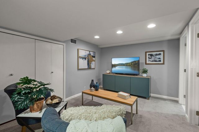 3722 Rhode Island Avenue S, Saint Louis Park, MN 55426