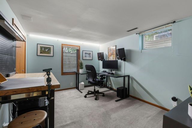 3722 Rhode Island Avenue S, Saint Louis Park, MN 55426