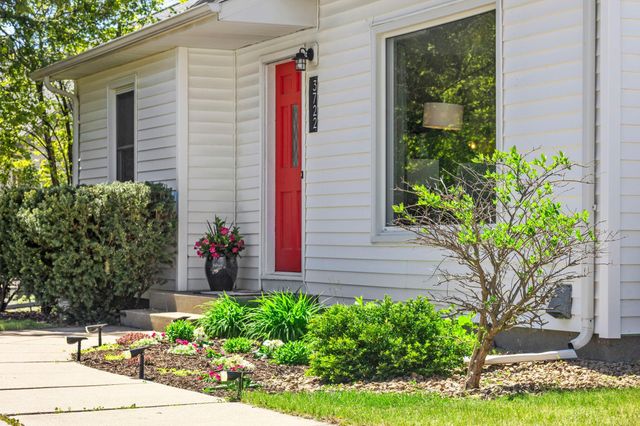 3722 Rhode Island Avenue S, Saint Louis Park, MN 55426