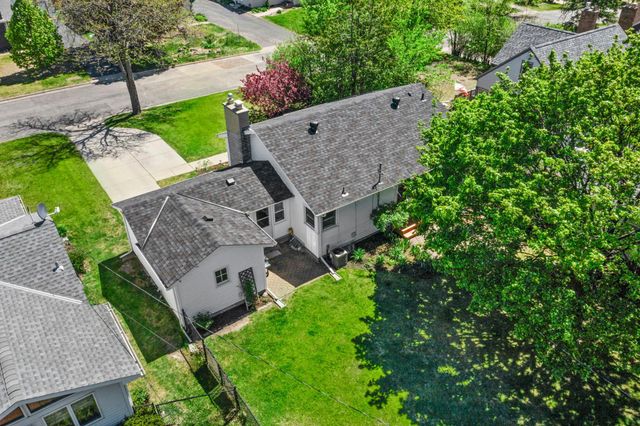 3722 Rhode Island Avenue S, Saint Louis Park, MN 55426