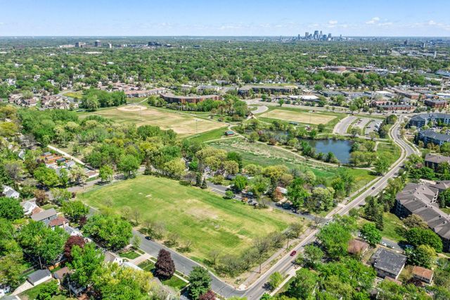 3722 Rhode Island Avenue S, Saint Louis Park, MN 55426