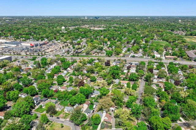 3722 Rhode Island Avenue S, Saint Louis Park, MN 55426