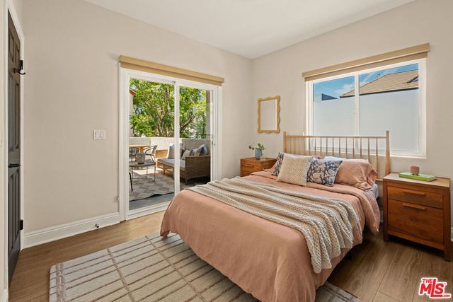 5922 Barton Avenue, Los Angeles, CA 90038