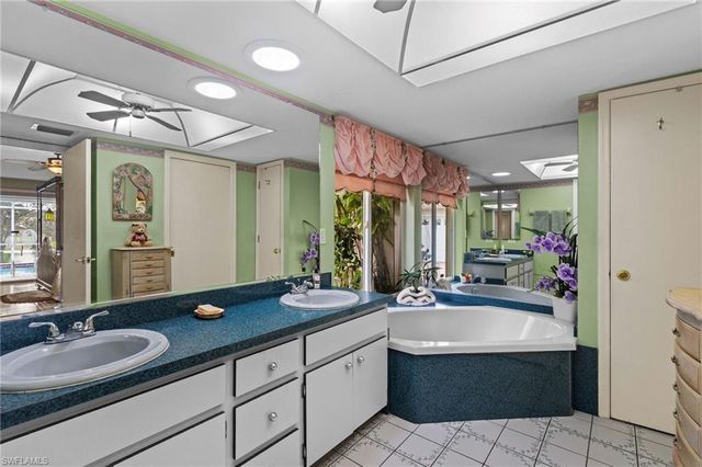 1814 SW 18th TER, Cape Coral, FL 33991