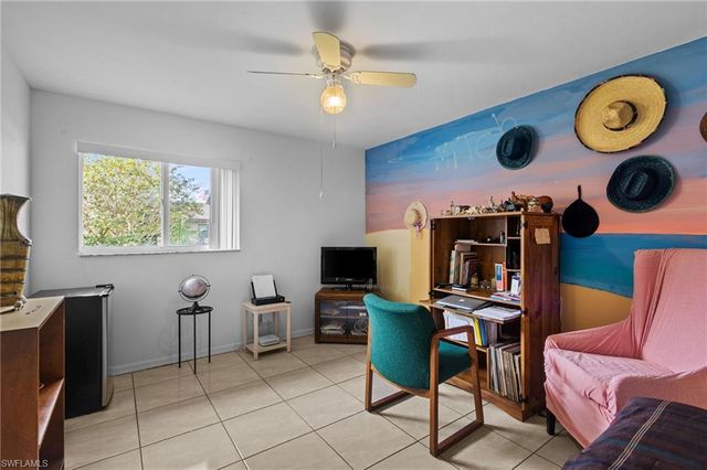 1814 SW 18th TER, Cape Coral, FL 33991