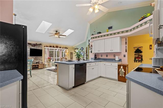 1814 SW 18th TER, Cape Coral, FL 33991