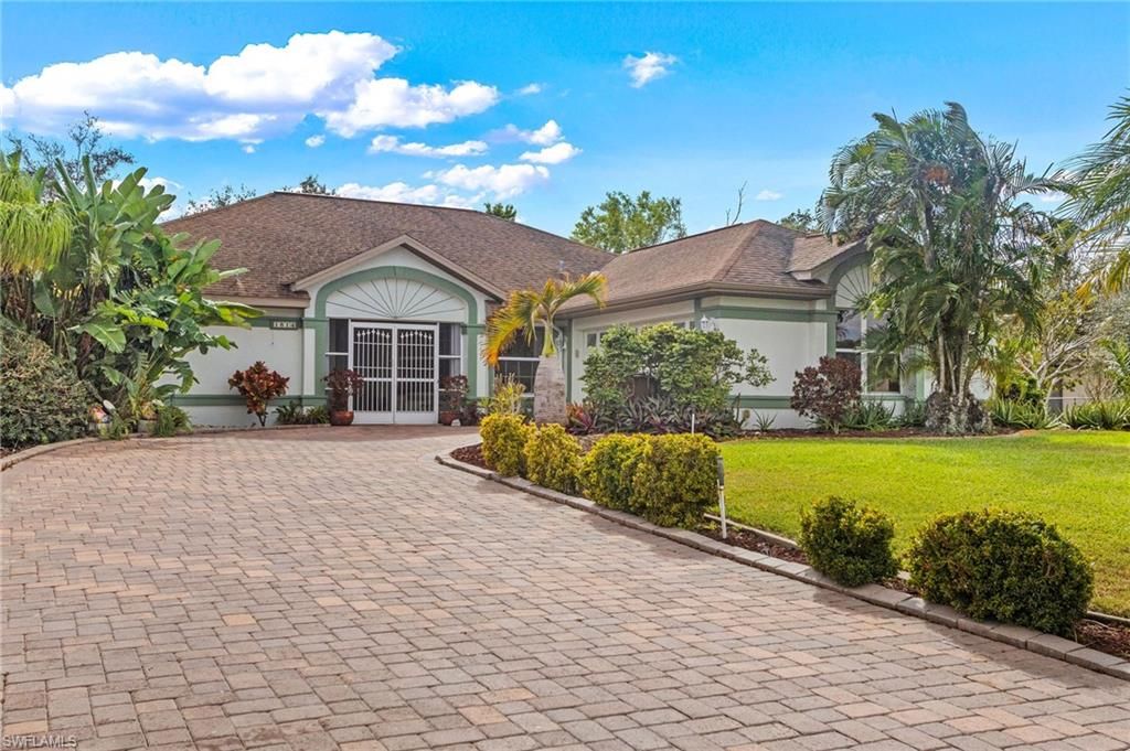 Image 33 of property listing at 1814 SW 18th TER, Cape Coral, FL 33991