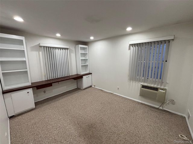 348 Links Drive E, Oceanside, NY 11572