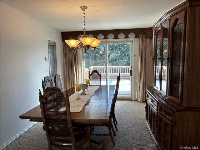 348 Links Drive E, Oceanside, NY 11572