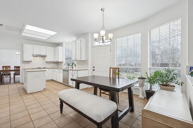 6204 Parkstone Way, Dallas, TX 75249