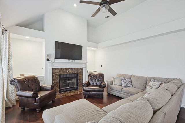 6204 Parkstone Way, Dallas, TX 75249
