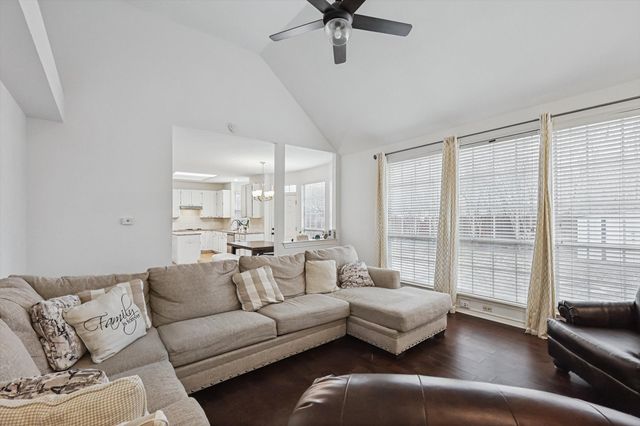 6204 Parkstone Way, Dallas, TX 75249