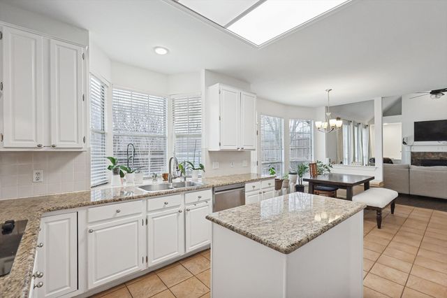 6204 Parkstone Way, Dallas, TX 75249