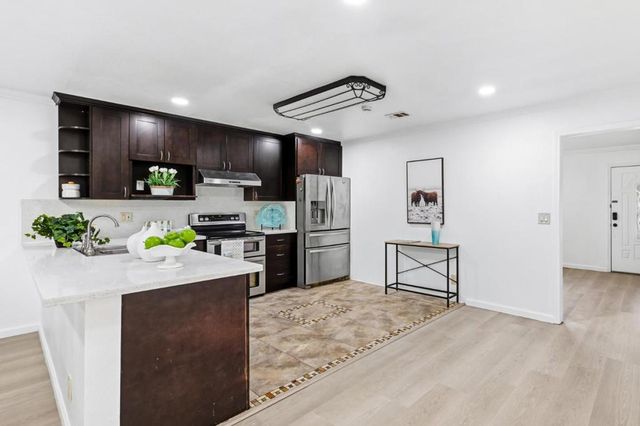 8398 Cypress Court, Dublin, CA 94568
