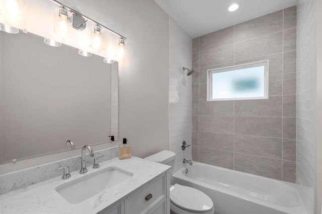 209 E 43rd Street, Houston, TX 77018
