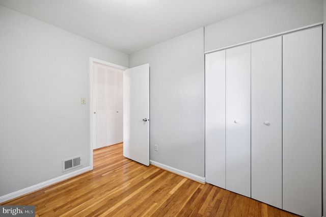 8608 PARLIAMENT DR, Springfield, VA 22151
