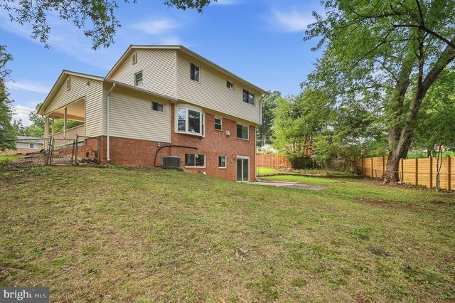 8608 PARLIAMENT DR, Springfield, VA 22151